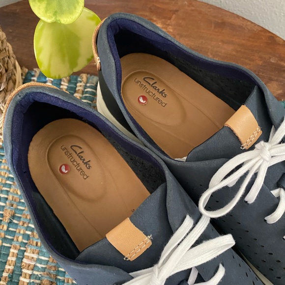 Clarks Unstructured Navy Sneaker US W12 Worn Once! - Picture 3 of 7